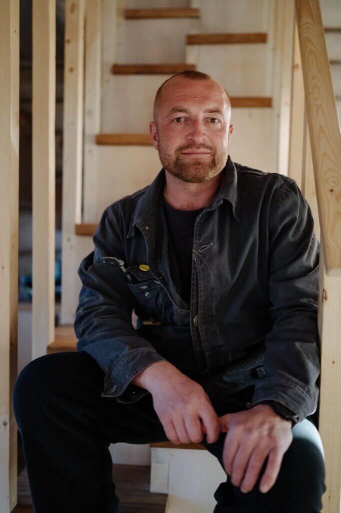 Евгений — руководитель компании